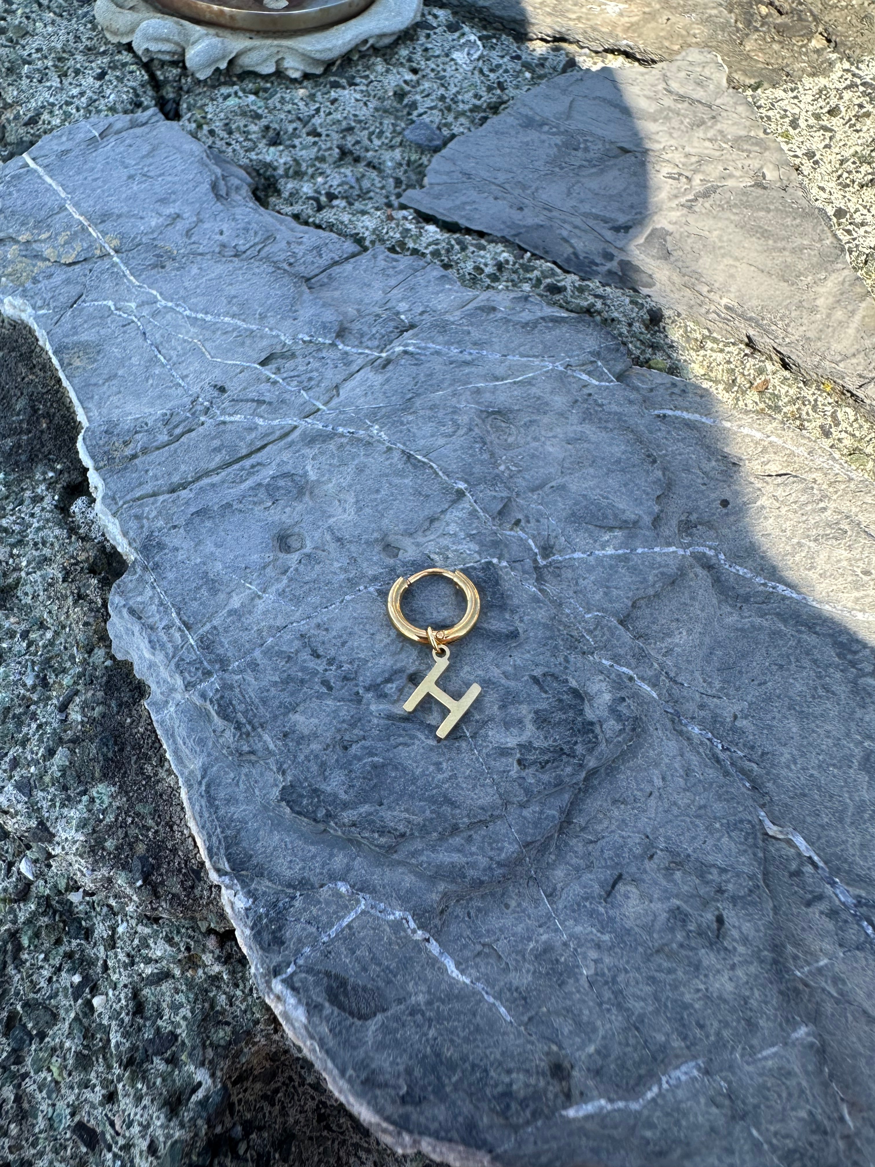 Orecchino LETTERA