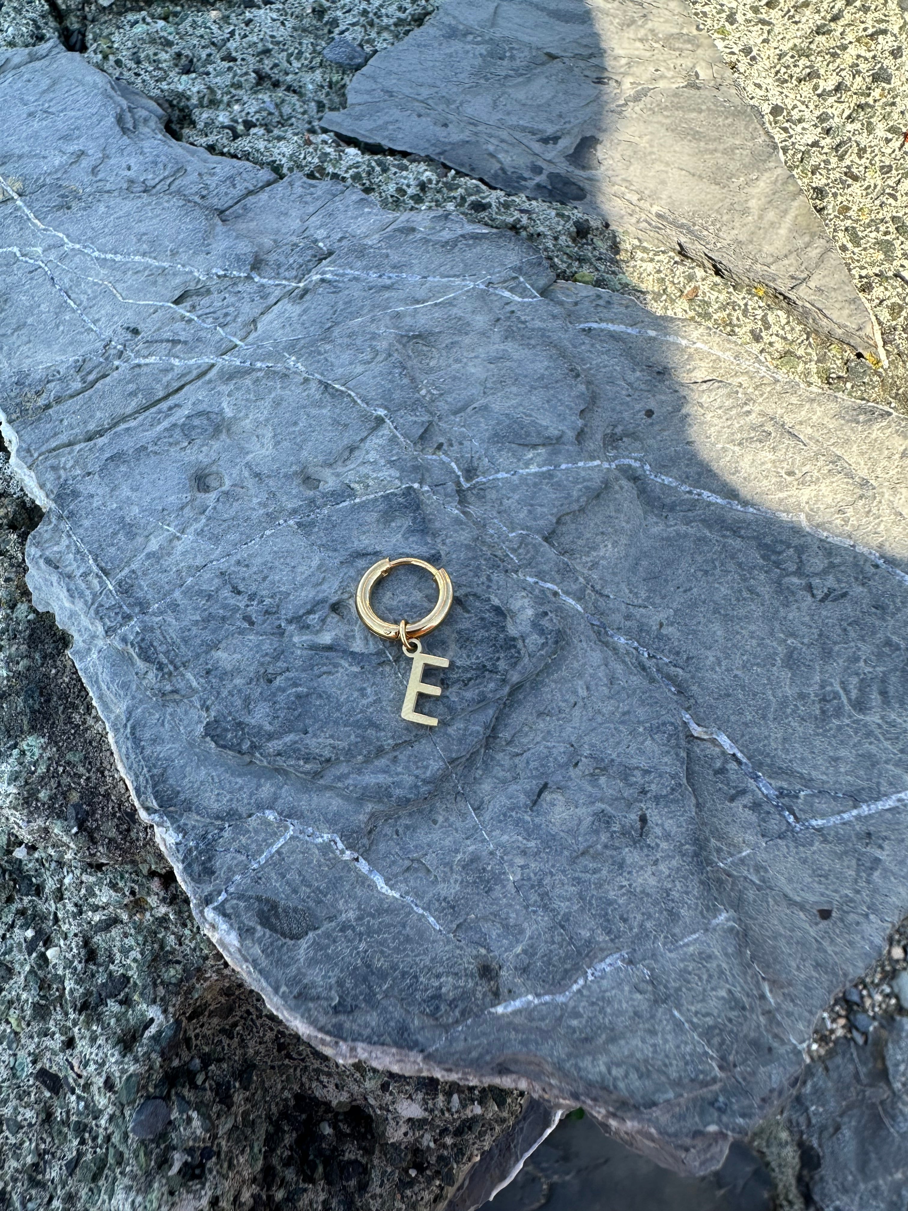 Orecchino LETTERA